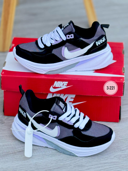NK Initiator Sacai - Black Friday