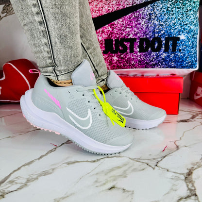 NK Air Zoom Mx Dama - Black Friday